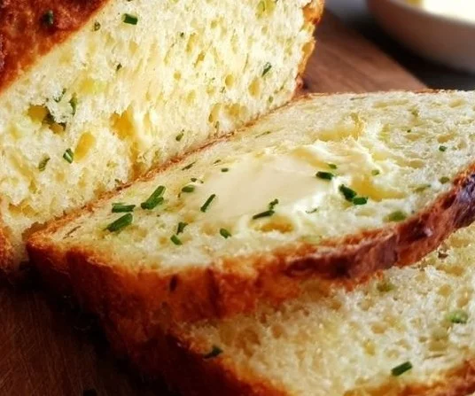 2-Ingredient Cottage Cheese Bread