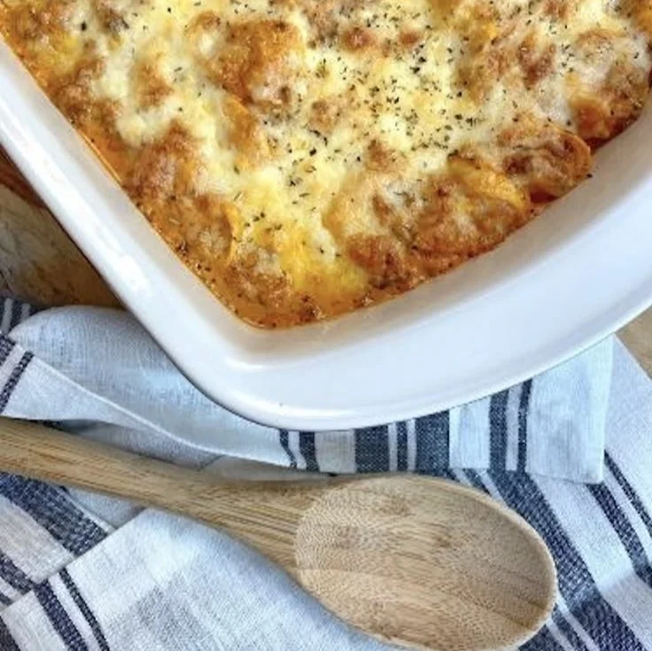 Cheesy Baked Tortellini Casserole With Meat Sauce