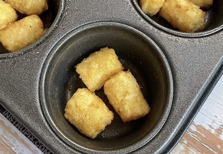 Egg Muffins with Smashed Tater Tot Crust