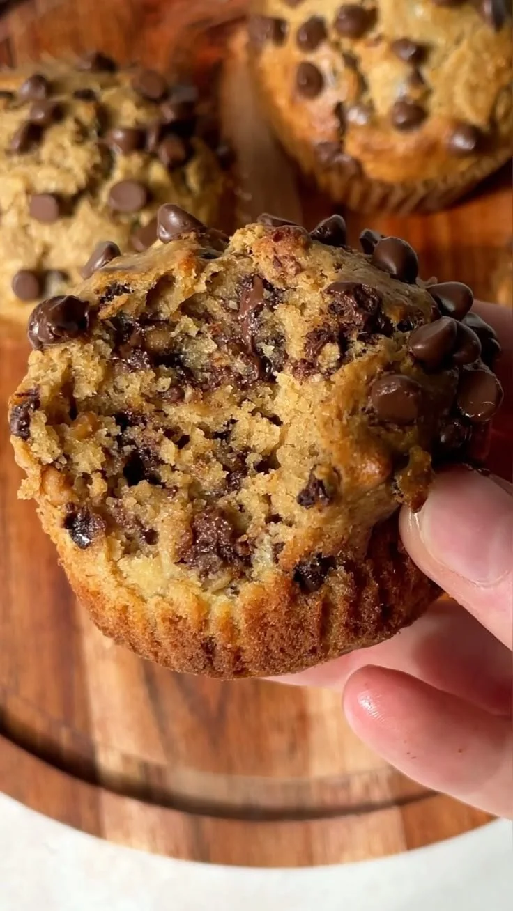 Healthy Peanut Butter Banana Muffins