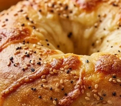 Healthy high-protein cottage cheese bagels ready to be served