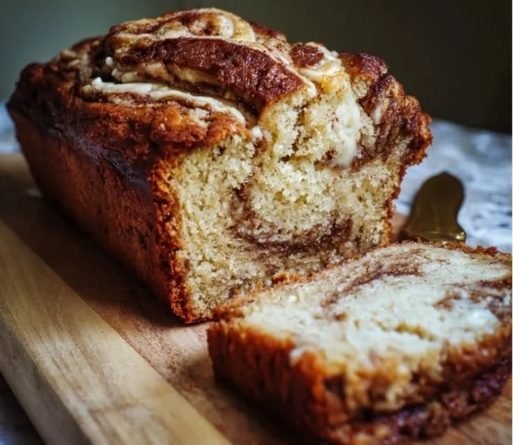 Cinnamon Roll Banana Bread