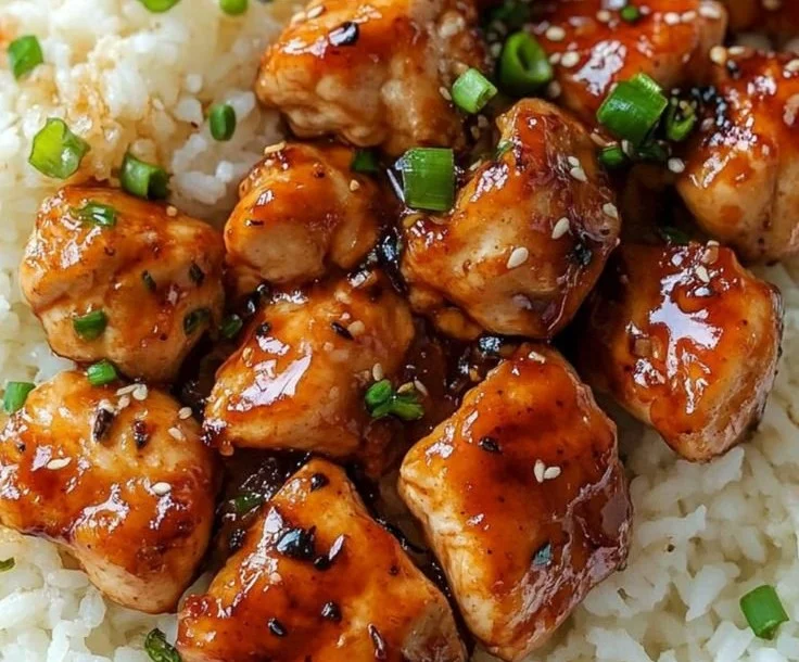 Low carb Firecracker ground chicken ready to serve on a plate.